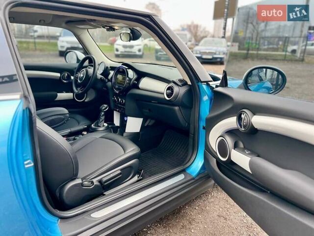 Синий Мини Купер, объемом двигателя 1.5 л и пробегом 50 тыс. км за 13600 $, фото 15 на Automoto.ua