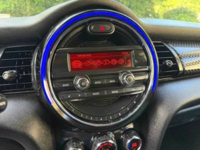 Синій Міні Cooper, об'ємом двигуна 2 л та пробігом 77 тис. км за 3358 $, фото 12 на Automoto.ua