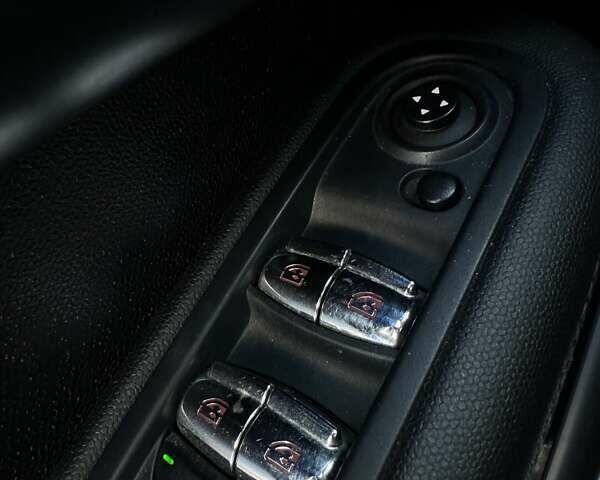 Синий Мини Купер, объемом двигателя 1.6 л и пробегом 88 тыс. км за 14800 $, фото 26 на Automoto.ua