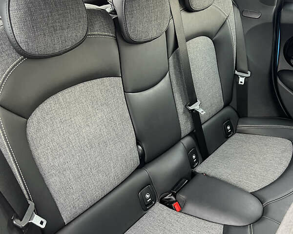 Синій Міні Cooper, об'ємом двигуна 2 л та пробігом 77 тис. км за 18800 $, фото 17 на Automoto.ua