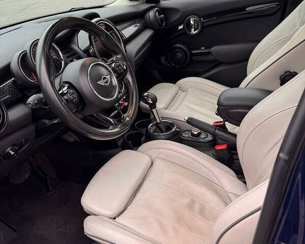 Синий Мини Купер, объемом двигателя 2 л и пробегом 42 тыс. км за 16900 $, фото 15 на Automoto.ua