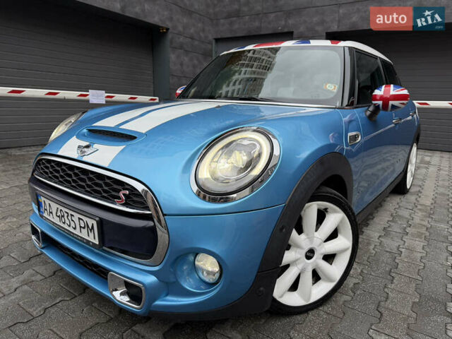 Синій Міні Cooper, об'ємом двигуна 2 л та пробігом 75 тис. км за 19900 $, фото 4 на Automoto.ua