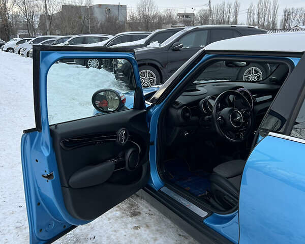 Синій Міні Cooper, об'ємом двигуна 2 л та пробігом 77 тис. км за 18800 $, фото 7 на Automoto.ua