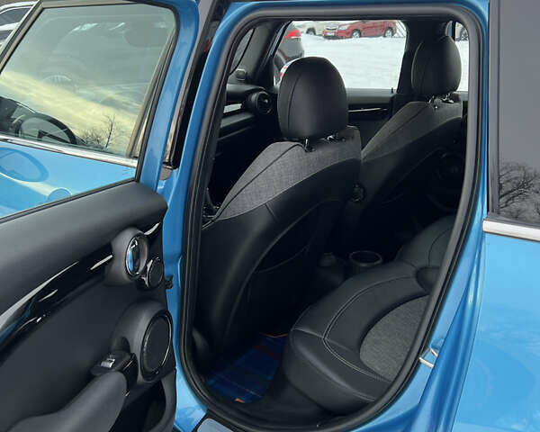 Синій Міні Cooper, об'ємом двигуна 2 л та пробігом 77 тис. км за 18800 $, фото 15 на Automoto.ua