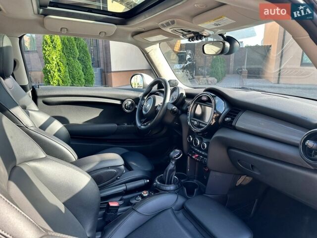 Синій Міні Cooper, об'ємом двигуна 1.5 л та пробігом 130 тис. км за 12900 $, фото 11 на Automoto.ua