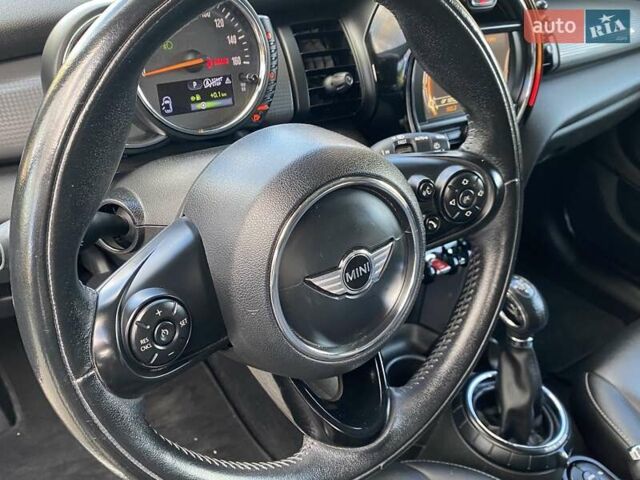 Синій Міні Cooper, об'ємом двигуна 1.5 л та пробігом 81 тис. км за 13350 $, фото 39 на Automoto.ua