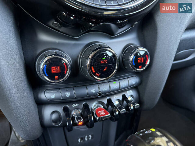 Синій Міні Cooper, об'ємом двигуна 2 л та пробігом 27 тис. км за 16900 $, фото 17 на Automoto.ua