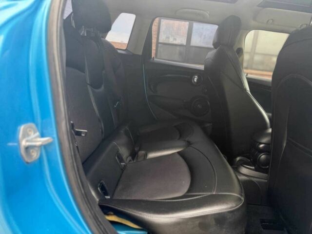 Синий Мини Купер, объемом двигателя 2 л и пробегом 27 тыс. км за 4100 $, фото 12 на Automoto.ua
