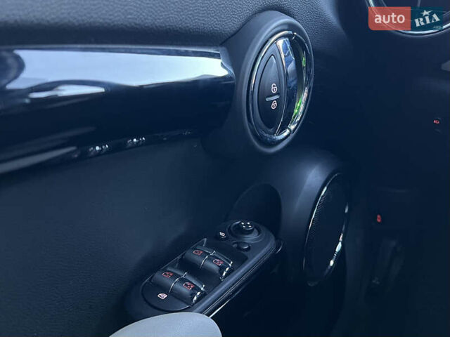 Синий Мини Купер, объемом двигателя 2 л и пробегом 61 тыс. км за 21500 $, фото 19 на Automoto.ua