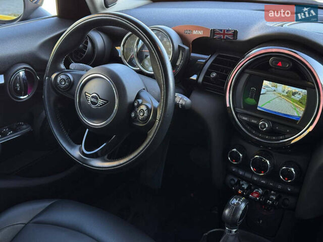 Синий Мини Купер, объемом двигателя 1.5 л и пробегом 30 тыс. км за 15800 $, фото 7 на Automoto.ua