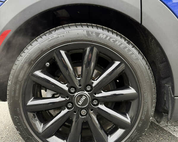 Синій Міні Cooper, об'ємом двигуна 2 л та пробігом 80 тис. км за 21100 $, фото 29 на Automoto.ua