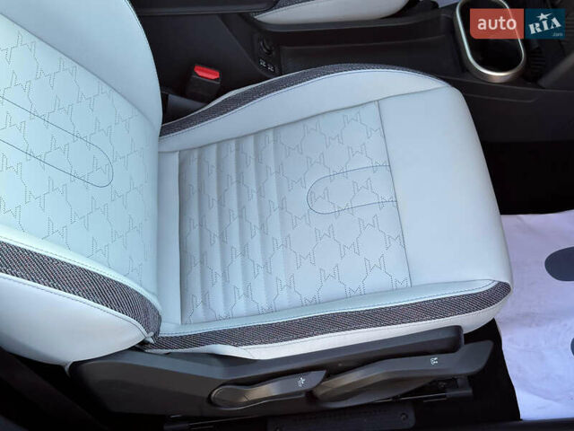 Синий Мини Купер, объемом двигателя 2 л и пробегом 1 тыс. км за 39900 $, фото 23 на Automoto.ua