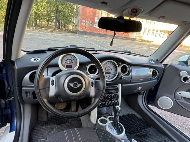 Мини Купер 2003 в Кривом Роге на Automoto.ua Синий Мини Купер, объемом двигателя 1.6 л и пробегом 165 тыс. км за 4100 $, фото 1 на Automoto.ua