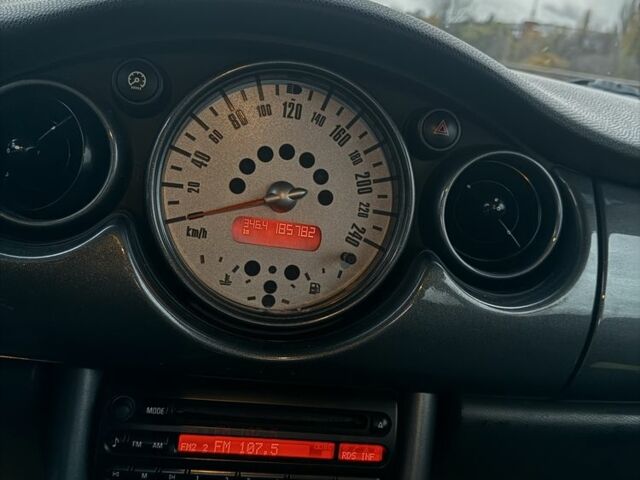 Синій Міні Cooper, об'ємом двигуна 1.6 л та пробігом 185 тис. км за 4000 $, фото 5 на Automoto.ua