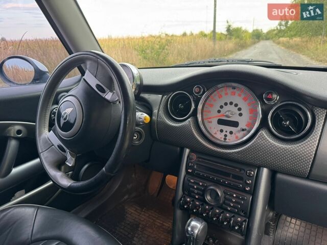 Зелений Міні Cooper, об'ємом двигуна 1.6 л та пробігом 254 тис. км за 6200 $, фото 7 на Automoto.ua