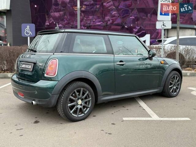Зелений Міні Cooper, об'ємом двигуна 1.4 л та пробігом 195 тис. км за 6990 $, фото 5 на Automoto.ua