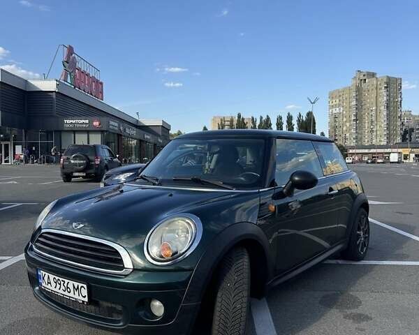 Зеленый Мини Купер, объемом двигателя 1.4 л и пробегом 194 тыс. км за 6700 $, фото 3 на Automoto.ua