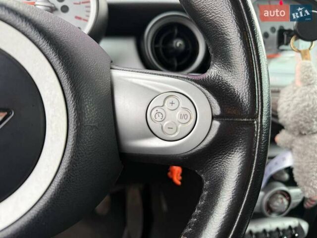 Зелений Міні Cooper, об'ємом двигуна 1.4 л та пробігом 195 тис. км за 6990 $, фото 15 на Automoto.ua