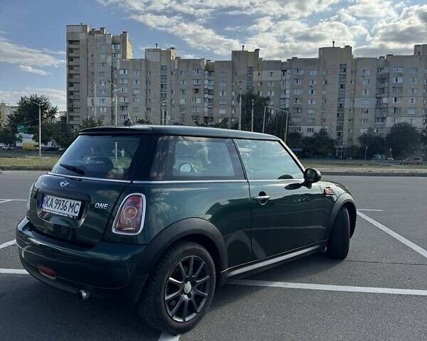 Зеленый Мини Купер, объемом двигателя 1.4 л и пробегом 194 тыс. км за 6700 $, фото 2 на Automoto.ua