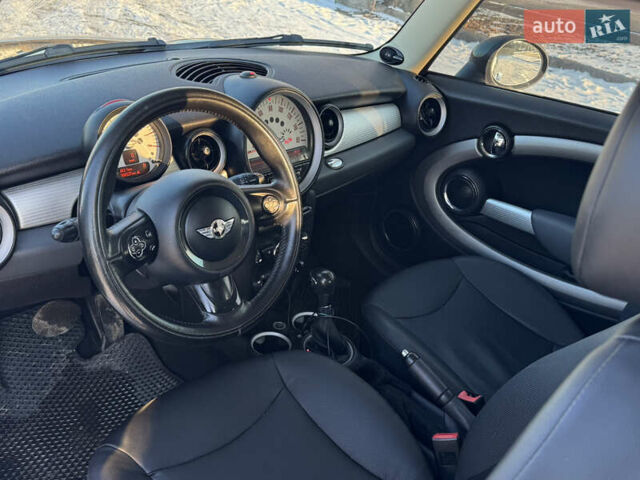Зелений Міні Cooper, об'ємом двигуна 1.6 л та пробігом 200 тис. км за 6700 $, фото 12 на Automoto.ua