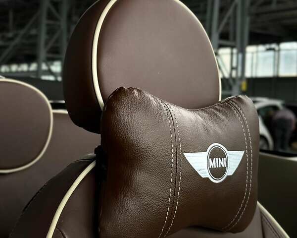 Мини Купер 2012 в Киеве на Automoto.ua Зеленый Мини Купер, объемом двигателя 1.6 л и пробегом 190 тыс. км за 8300 $, фото 15 на Automoto.ua