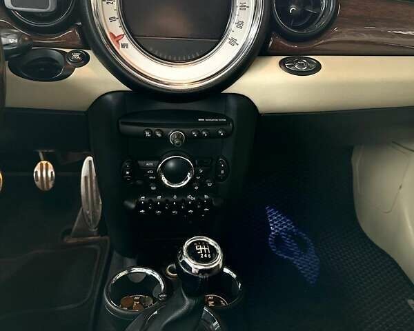 Мини Купер 2012 в Киеве на Automoto.ua Зеленый Мини Купер, объемом двигателя 1.6 л и пробегом 190 тыс. км за 8300 $, фото 8 на Automoto.ua