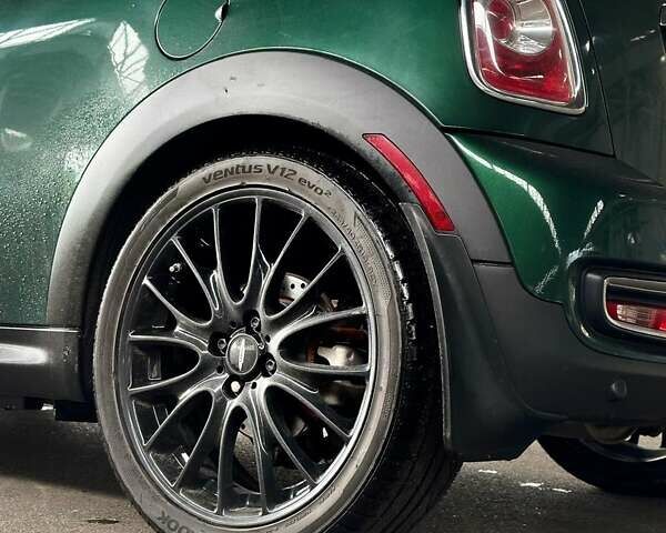 Мини Купер 2012 в Киеве на Automoto.ua Зеленый Мини Купер, объемом двигателя 1.6 л и пробегом 190 тыс. км за 8300 $, фото 6 на Automoto.ua
