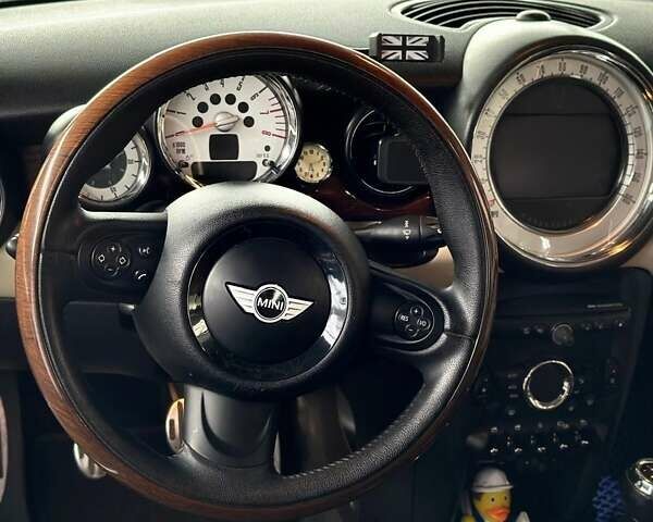 Мини Купер 2012 в Киеве на Automoto.ua Зеленый Мини Купер, объемом двигателя 1.6 л и пробегом 190 тыс. км за 8300 $, фото 9 на Automoto.ua