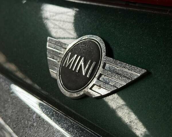 Мини Купер 2012 в Киеве на Automoto.ua Зеленый Мини Купер, объемом двигателя 1.6 л и пробегом 190 тыс. км за 8300 $, фото 17 на Automoto.ua
