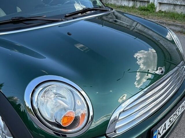 Зелений Міні Cooper, об'ємом двигуна 1.6 л та пробігом 177 тис. км за 7400 $, фото 2 на Automoto.ua