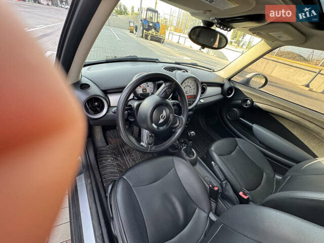 Зелений Міні Cooper, об'ємом двигуна 1.6 л та пробігом 260 тис. км за 9500 $, фото 5 на Automoto.ua