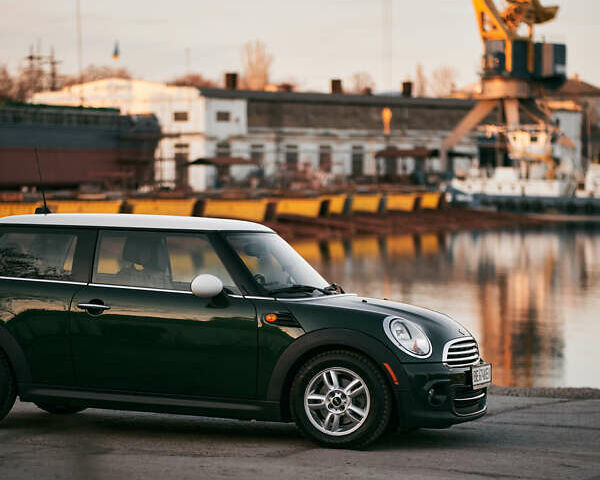 Зелений Міні Cooper, об'ємом двигуна 1.6 л та пробігом 230 тис. км за 7600 $, фото 2 на Automoto.ua