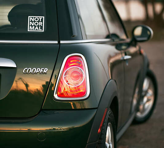 Зелений Міні Cooper, об'ємом двигуна 1.6 л та пробігом 230 тис. км за 7600 $, фото 3 на Automoto.ua