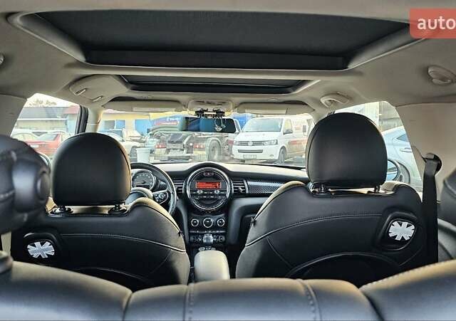 Зелений Міні Cooper, об'ємом двигуна 2 л та пробігом 98 тис. км за 14100 $, фото 16 на Automoto.ua