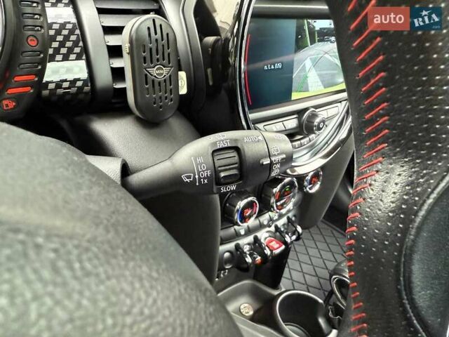 Зелений Міні Cooper, об'ємом двигуна 2 л та пробігом 90 тис. км за 13990 $, фото 19 на Automoto.ua