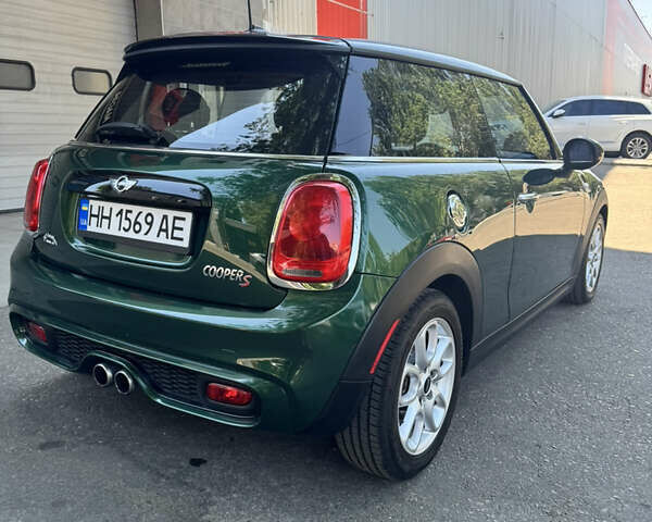 Зеленый Мини Купер, объемом двигателя 2 л и пробегом 143 тыс. км за 14100 $, фото 8 на Automoto.ua