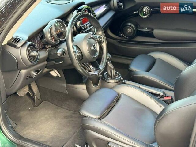Зеленый Мини Купер, объемом двигателя 2 л и пробегом 143 тыс. км за 13700 $, фото 16 на Automoto.ua