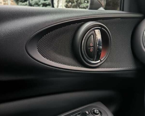 Зелений Міні Cooper, об'ємом двигуна 1.5 л та пробігом 97 тис. км за 17000 $, фото 6 на Automoto.ua