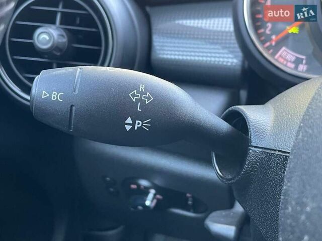 Зелений Міні Cooper, об'ємом двигуна 1.5 л та пробігом 105 тис. км за 12990 $, фото 15 на Automoto.ua