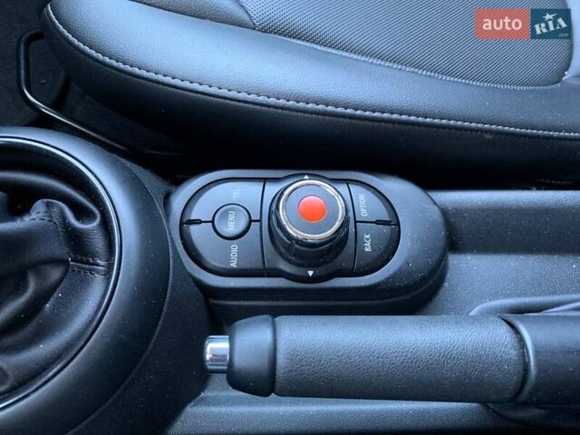 Зеленый Мини Купер, объемом двигателя 1.5 л и пробегом 85 тыс. км за 15490 $, фото 18 на Automoto.ua