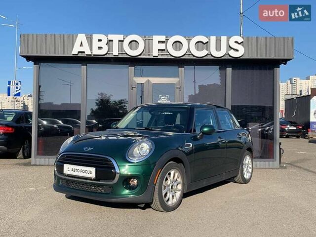 Зеленый Мини Купер, объемом двигателя 1.5 л и пробегом 85 тыс. км за 15490 $, фото 3 на Automoto.ua