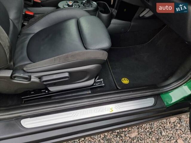 Зелений Міні Cooper, об'ємом двигуна 0 л та пробігом 108 тис. км за 14900 $, фото 32 на Automoto.ua