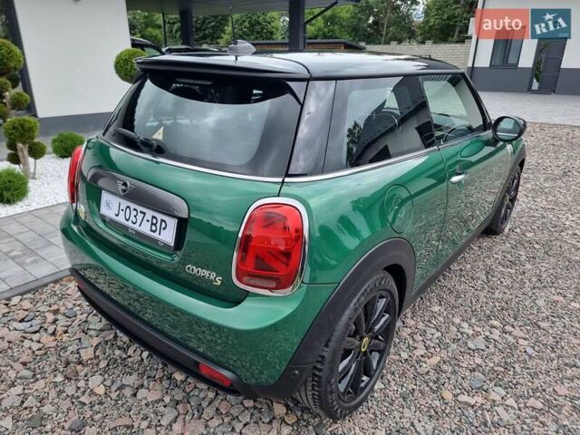 Зелений Міні Cooper, об'ємом двигуна 0 л та пробігом 108 тис. км за 14900 $, фото 5 на Automoto.ua