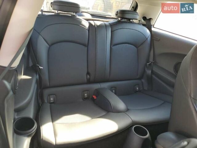 Зеленый Мини Купер, объемом двигателя 2 л и пробегом 63 тыс. км за 5700 $, фото 9 на Automoto.ua