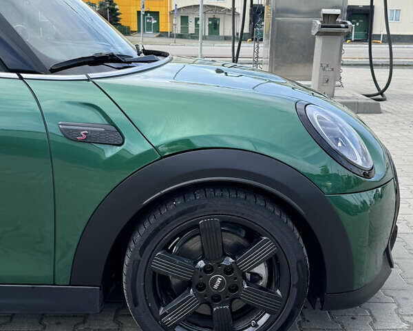 Зелений Міні Cooper, об'ємом двигуна 2 л та пробігом 56 тис. км за 25500 $, фото 4 на Automoto.ua