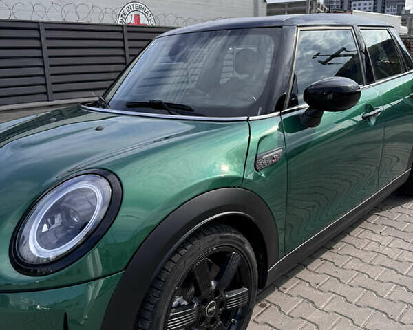 Зелений Міні Cooper, об'ємом двигуна 2 л та пробігом 56 тис. км за 25500 $, фото 2 на Automoto.ua