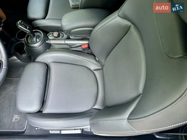 Зелений Міні Cooper, об'ємом двигуна 2 л та пробігом 20 тис. км за 28500 $, фото 11 на Automoto.ua