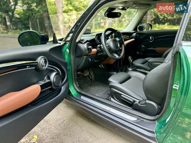 Зелений Міні Cooper, об'ємом двигуна 2 л та пробігом 20 тис. км за 28500 $, фото 16 на Automoto.ua