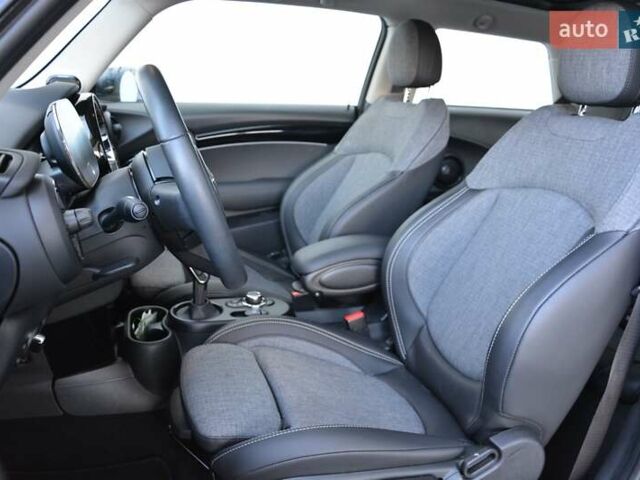 Зелений Міні Cooper, об'ємом двигуна 0 л та пробігом 5 тис. км за 20944 $, фото 3 на Automoto.ua