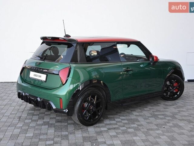 Зелений Міні Cooper, об'ємом двигуна 2 л та пробігом 8 тис. км за 45248 $, фото 2 на Automoto.ua